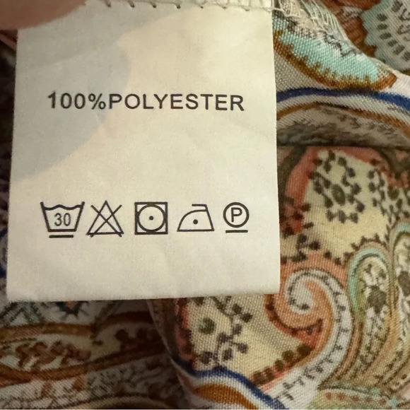 Amazon XXL 2X Shirt Top Ivory Orange Paisley‎ Short Sleeve V Neck Womens - Picture 6 of 6